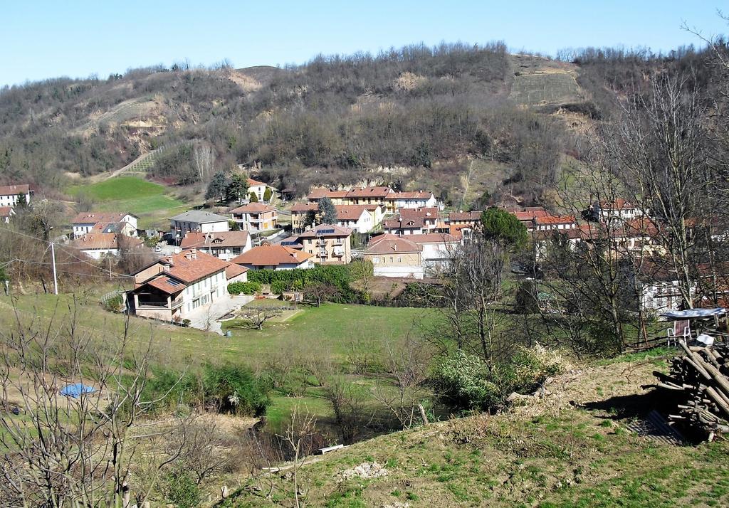 La Grassa Holiday Villa San Damiano d'Asti Luaran gambar